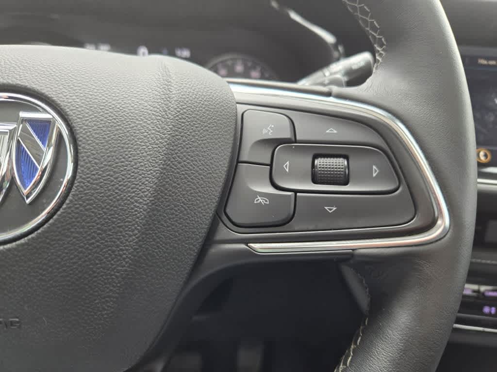 2021 Buick Envision Essence 40