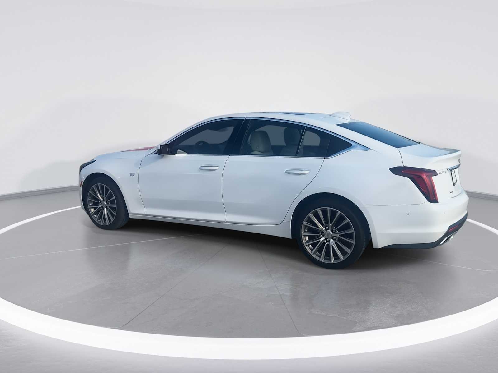View vehicle photo 7