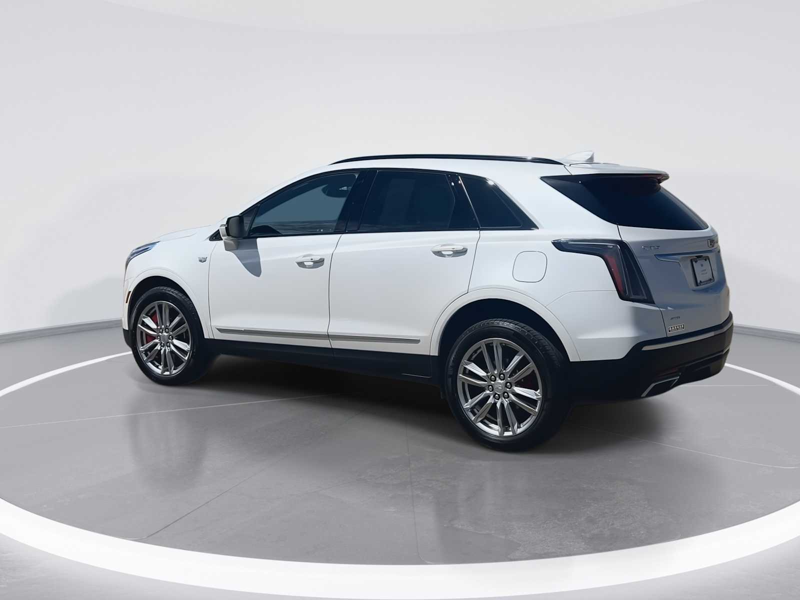 View vehicle photo 7