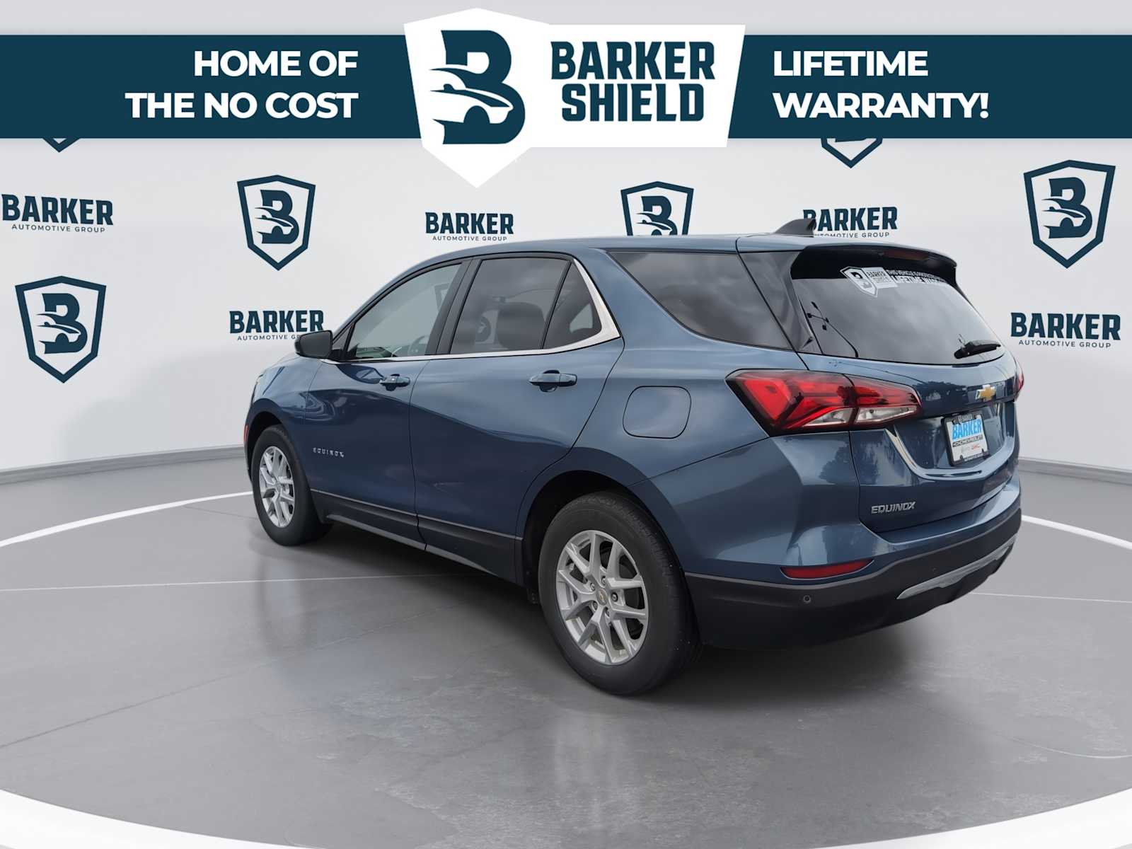 View vehicle photo 7