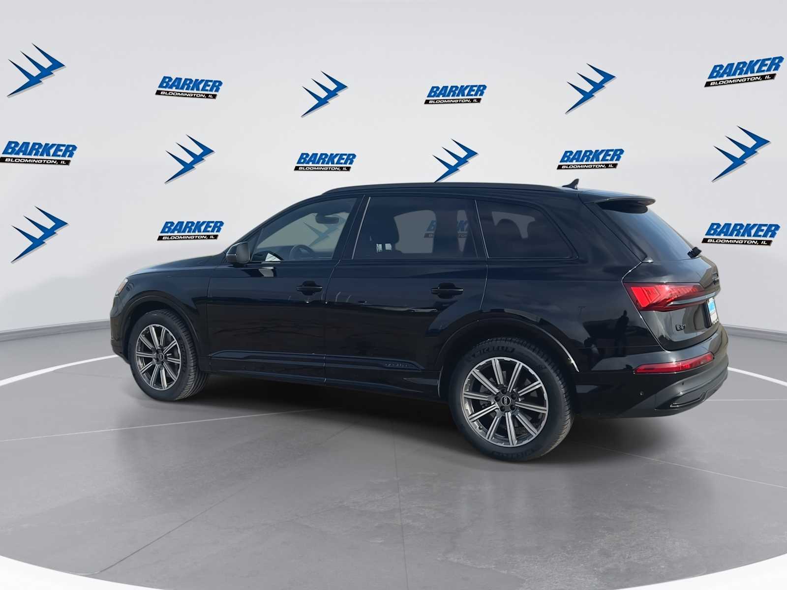 View vehicle photo 6