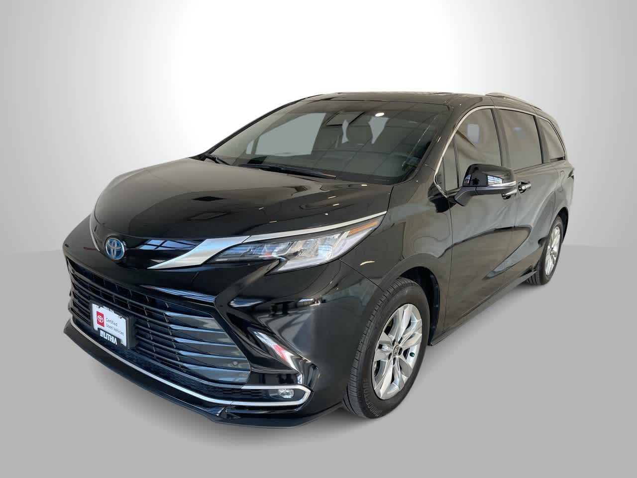 Midnight Black Metallic 2025 Toyota Sienna Limited 7-Passenger AWD Minivan All-Wheel Drive Continuously Variable Transmission