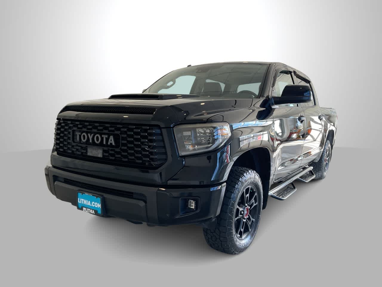 Midnight Black Metallic 2019 Toyota Tundra Pickup Truck Four-Wheel Drive 6-Speed Automatic