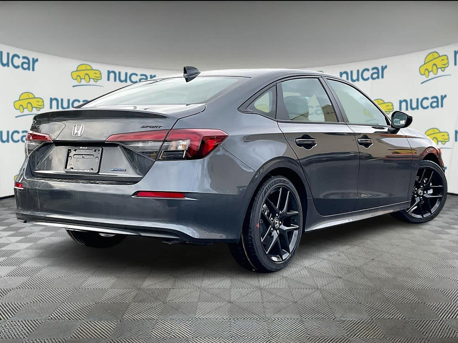 View vehicle photo 7