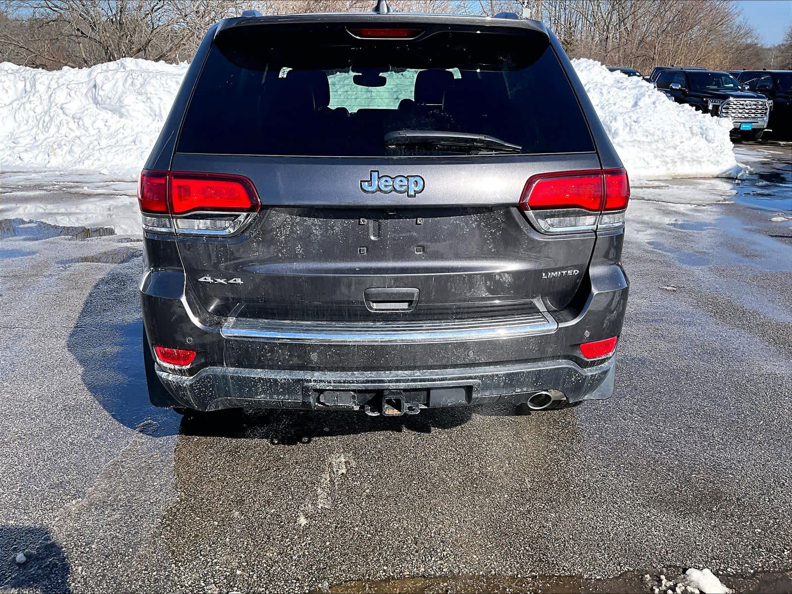 used 2020 Jeep Grand Cherokee car, priced at $22,127