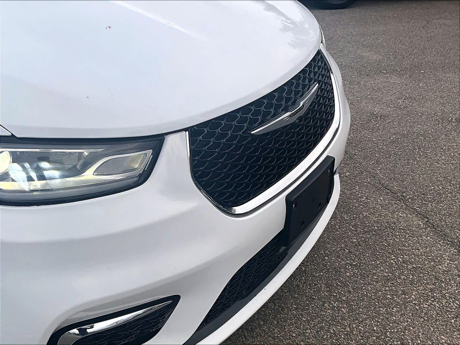 used 2023 Chrysler Pacifica car, priced at $23,897