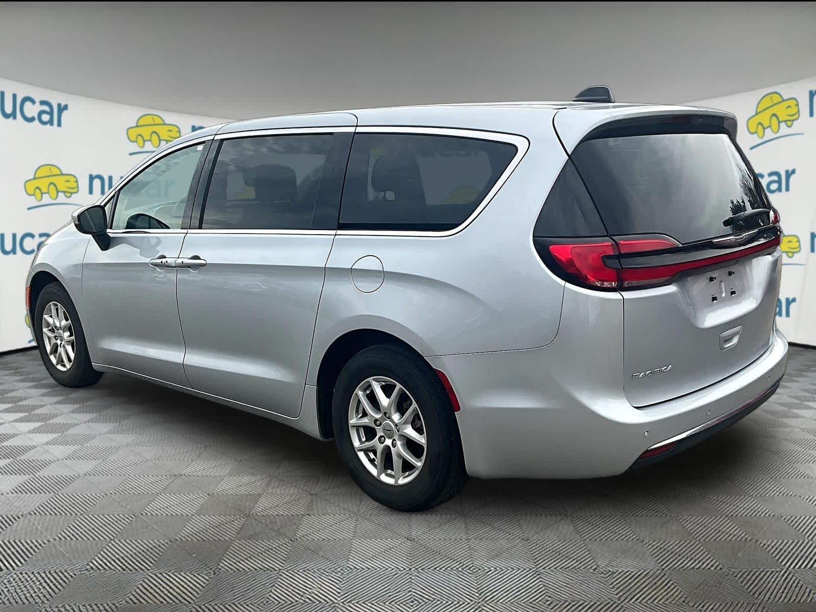 used 2023 Chrysler Pacifica car, priced at $23,897