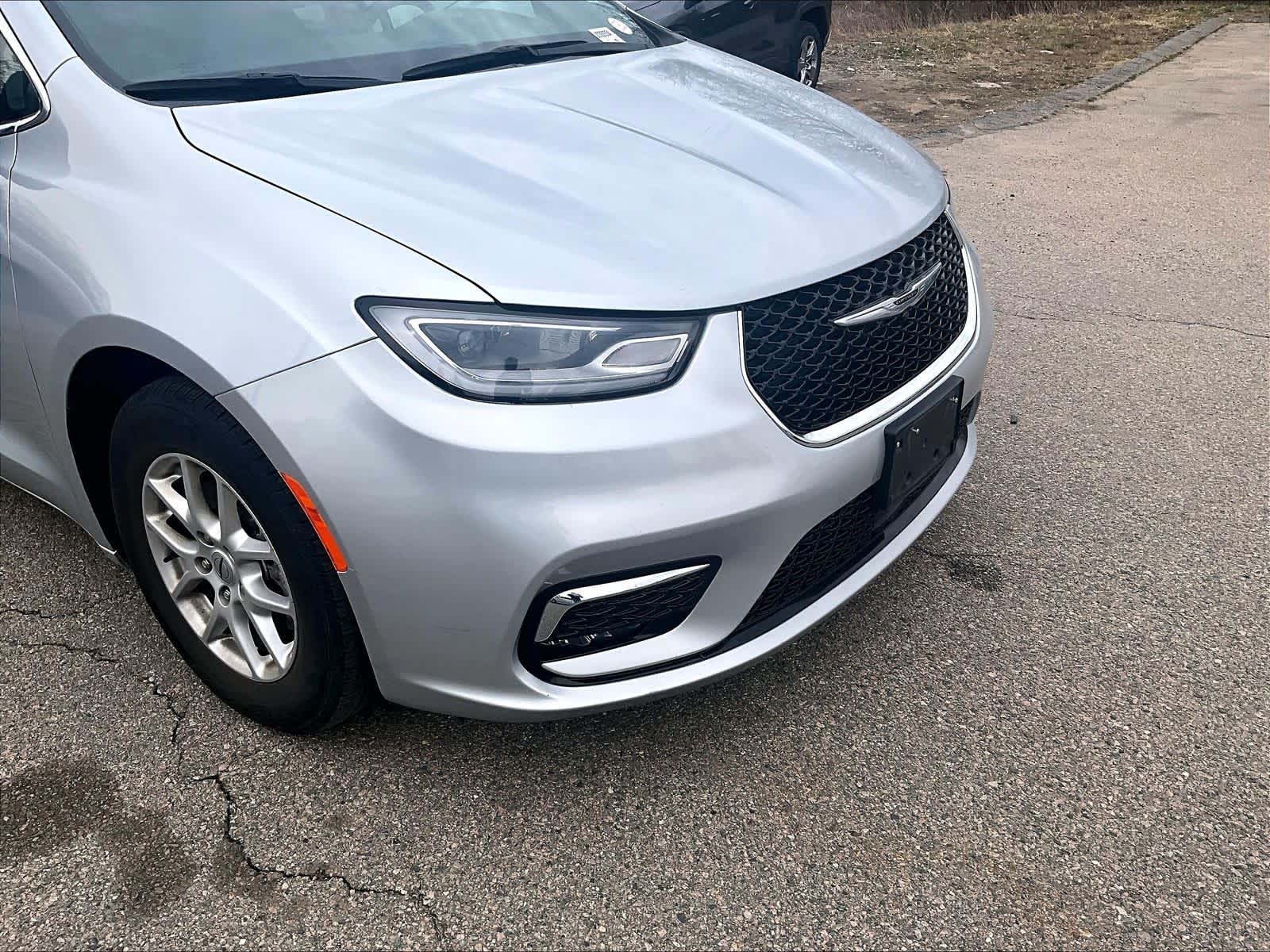 used 2023 Chrysler Pacifica car, priced at $23,897