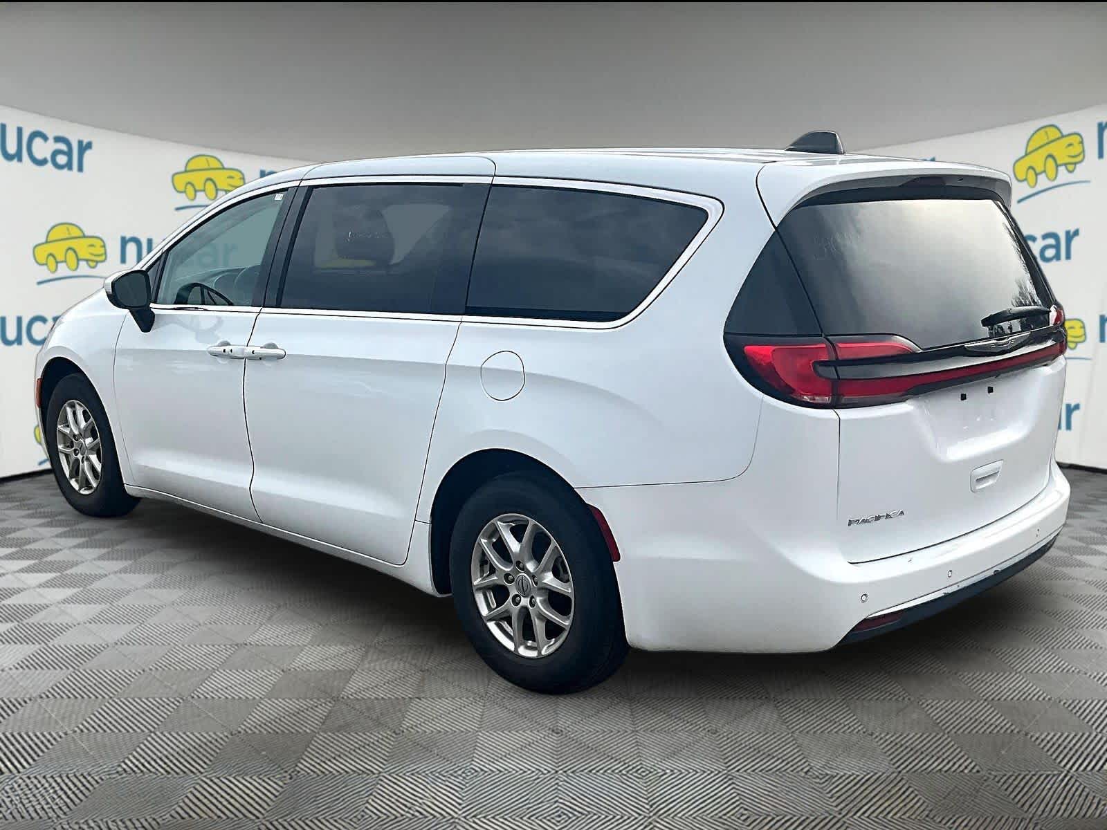 used 2023 Chrysler Pacifica car, priced at $23,897