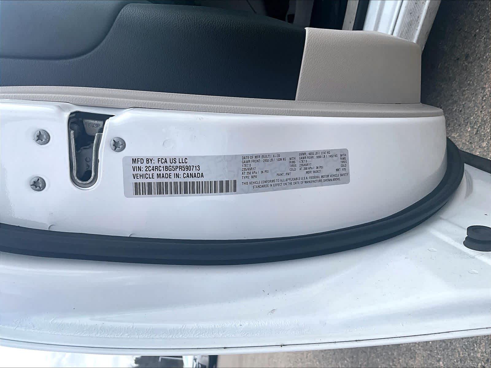 used 2023 Chrysler Pacifica car, priced at $23,897