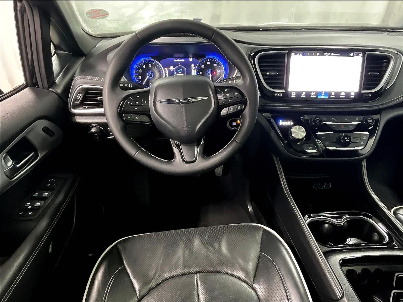 used 2025 Chrysler Pacifica car, priced at $36,997