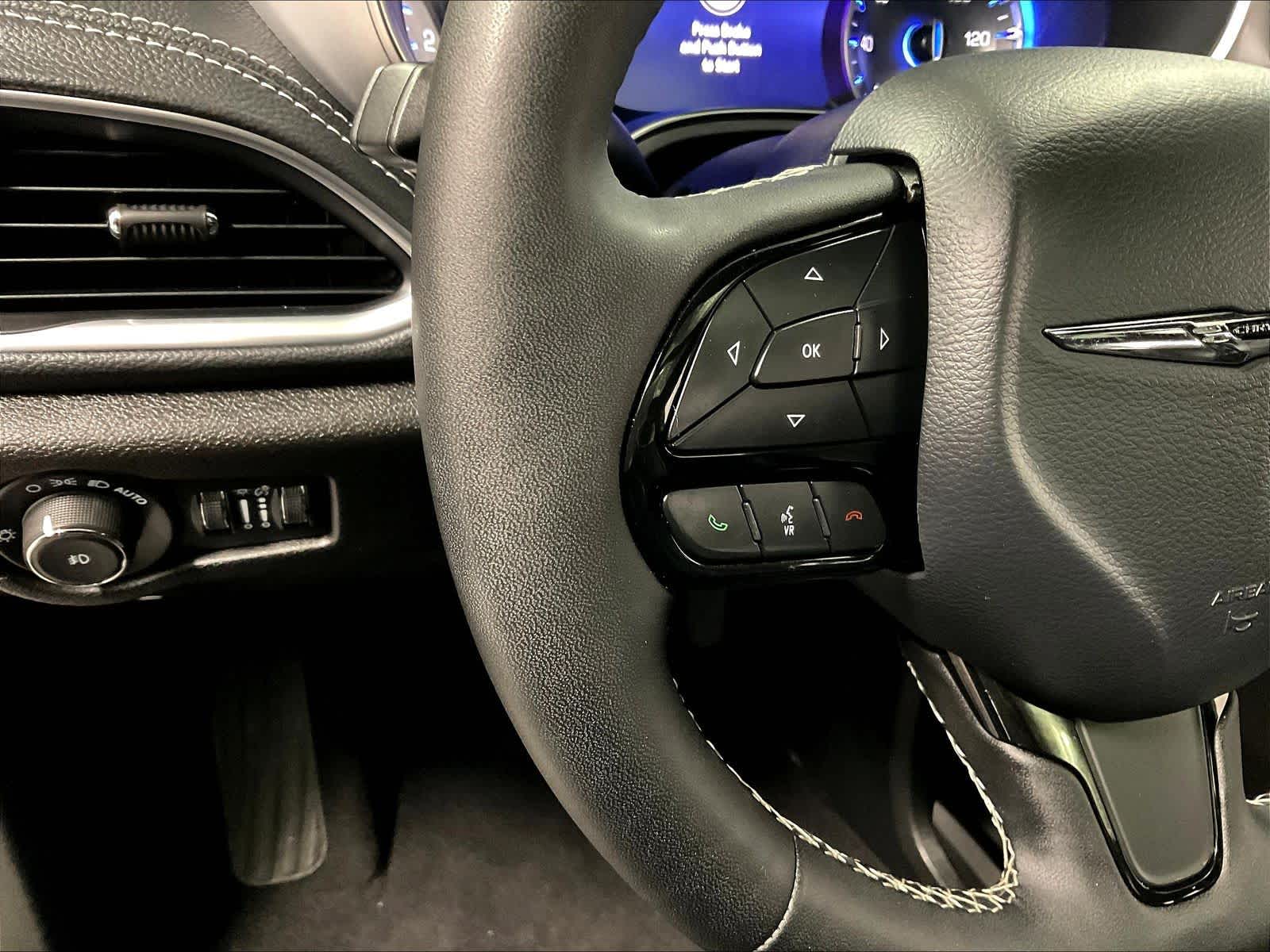 used 2025 Chrysler Pacifica car, priced at $36,997