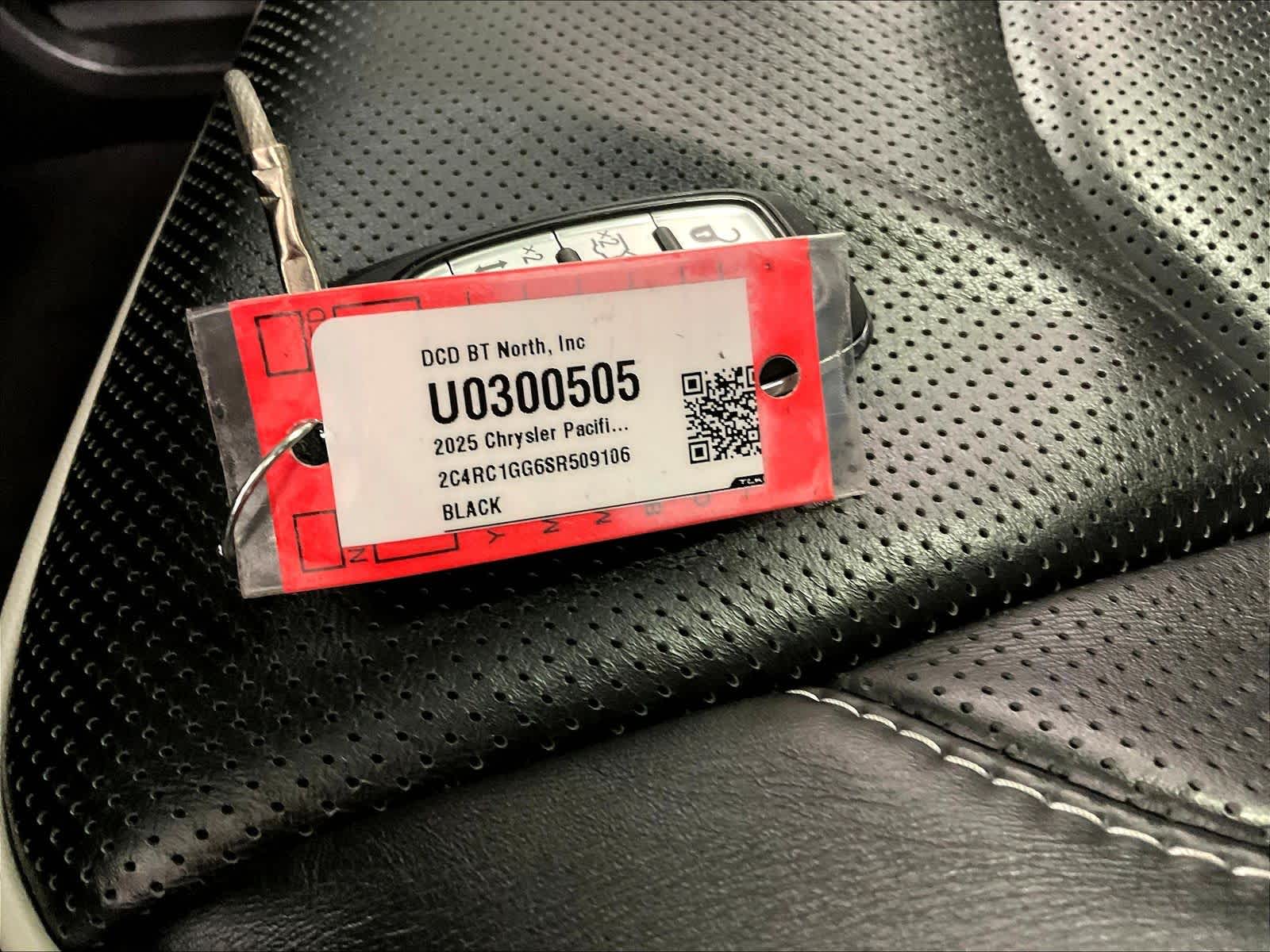 used 2025 Chrysler Pacifica car, priced at $36,997