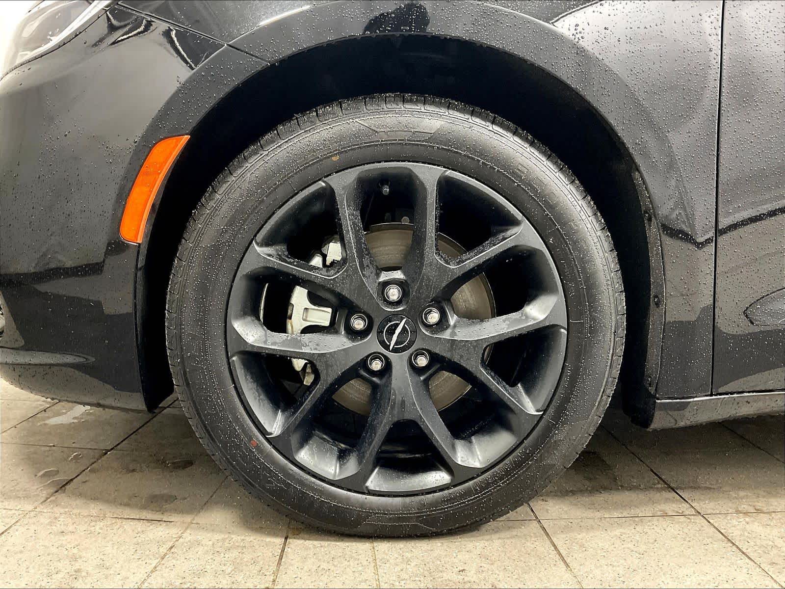 used 2025 Chrysler Pacifica car, priced at $36,997