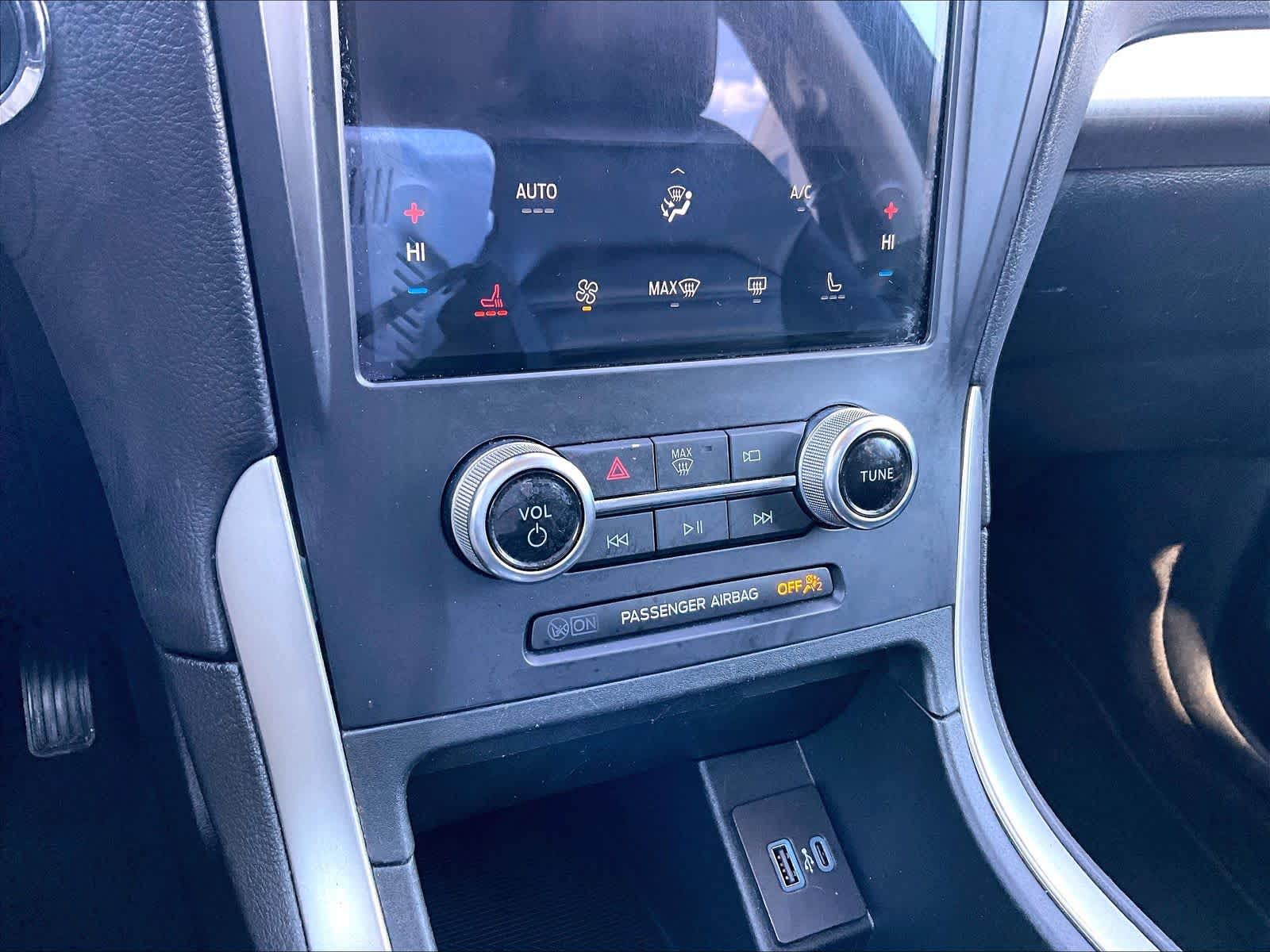 used 2024 Ford Edge car, priced at $23,721