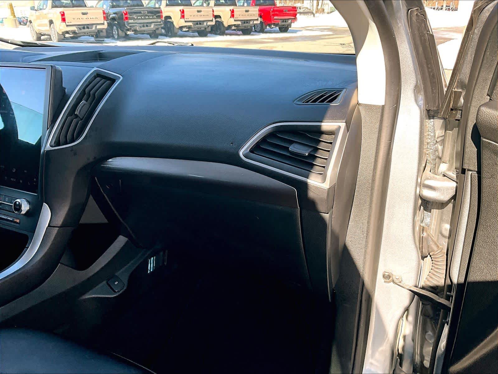 used 2024 Ford Edge car, priced at $23,721