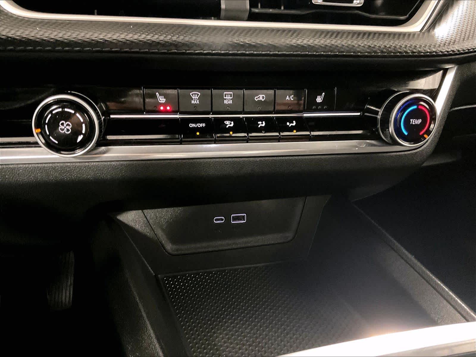 used 2025 Chevrolet Equinox car, priced at $26,997