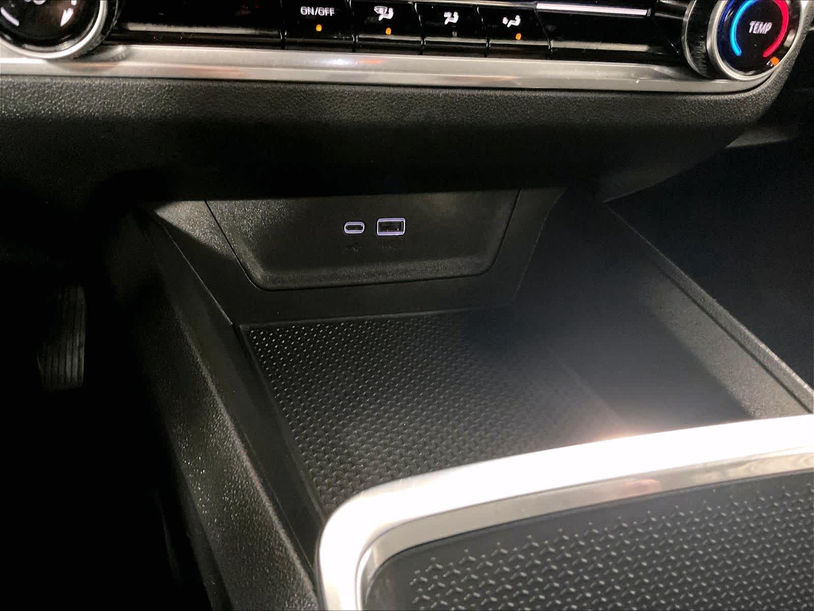 used 2025 Chevrolet Equinox car, priced at $26,997