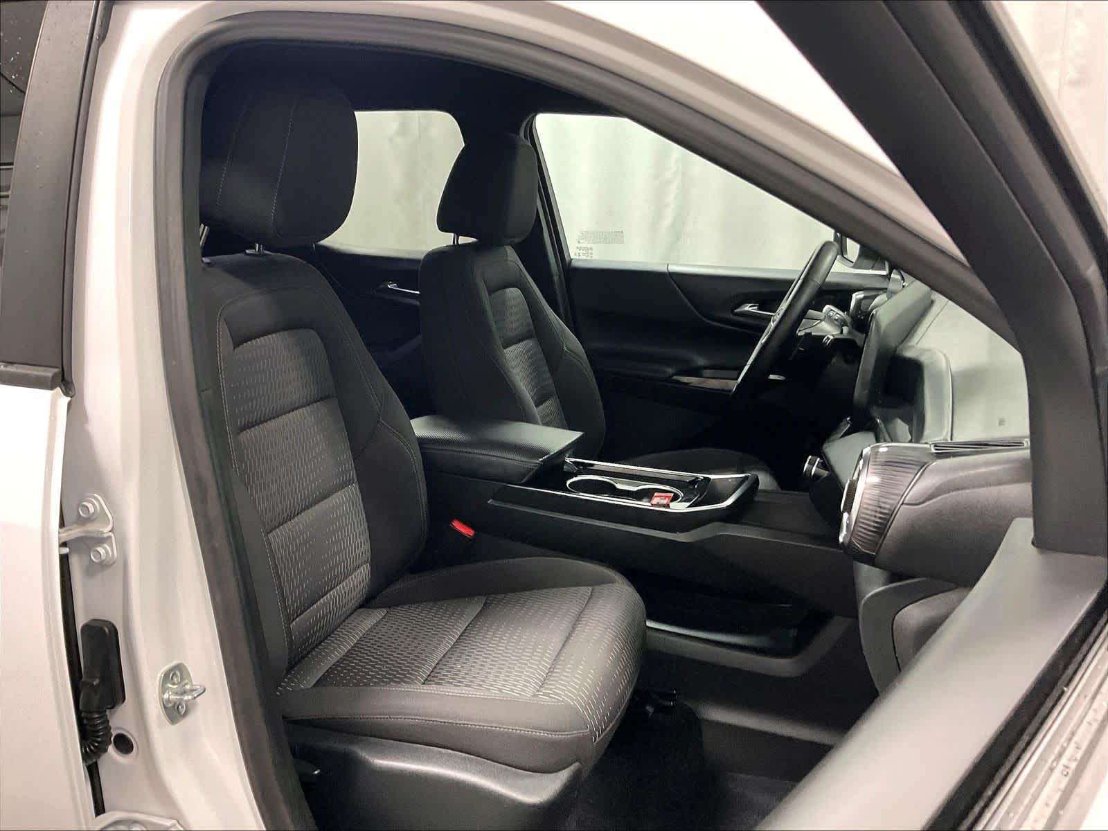 used 2025 Chevrolet Equinox car, priced at $26,997