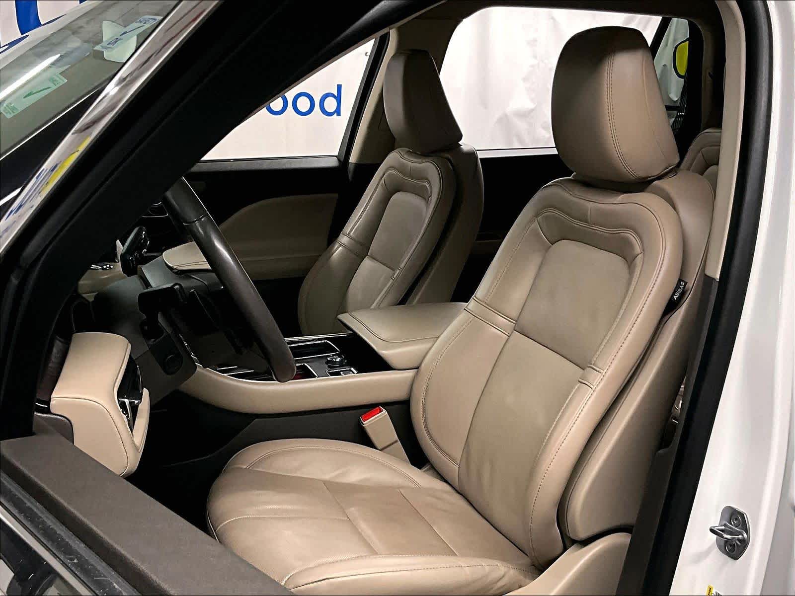 used 2022 Lincoln Aviator car, priced at $39,137