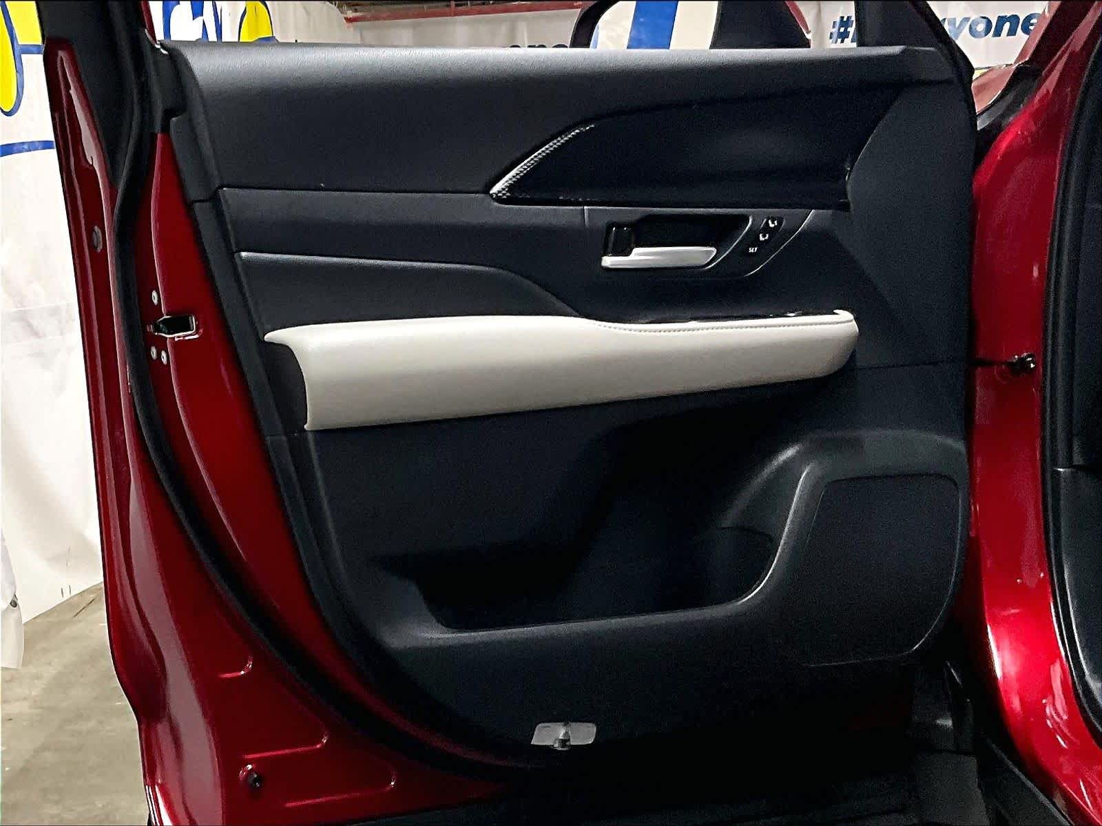 used 2025 Toyota Grand Highlander car, priced at $57,277