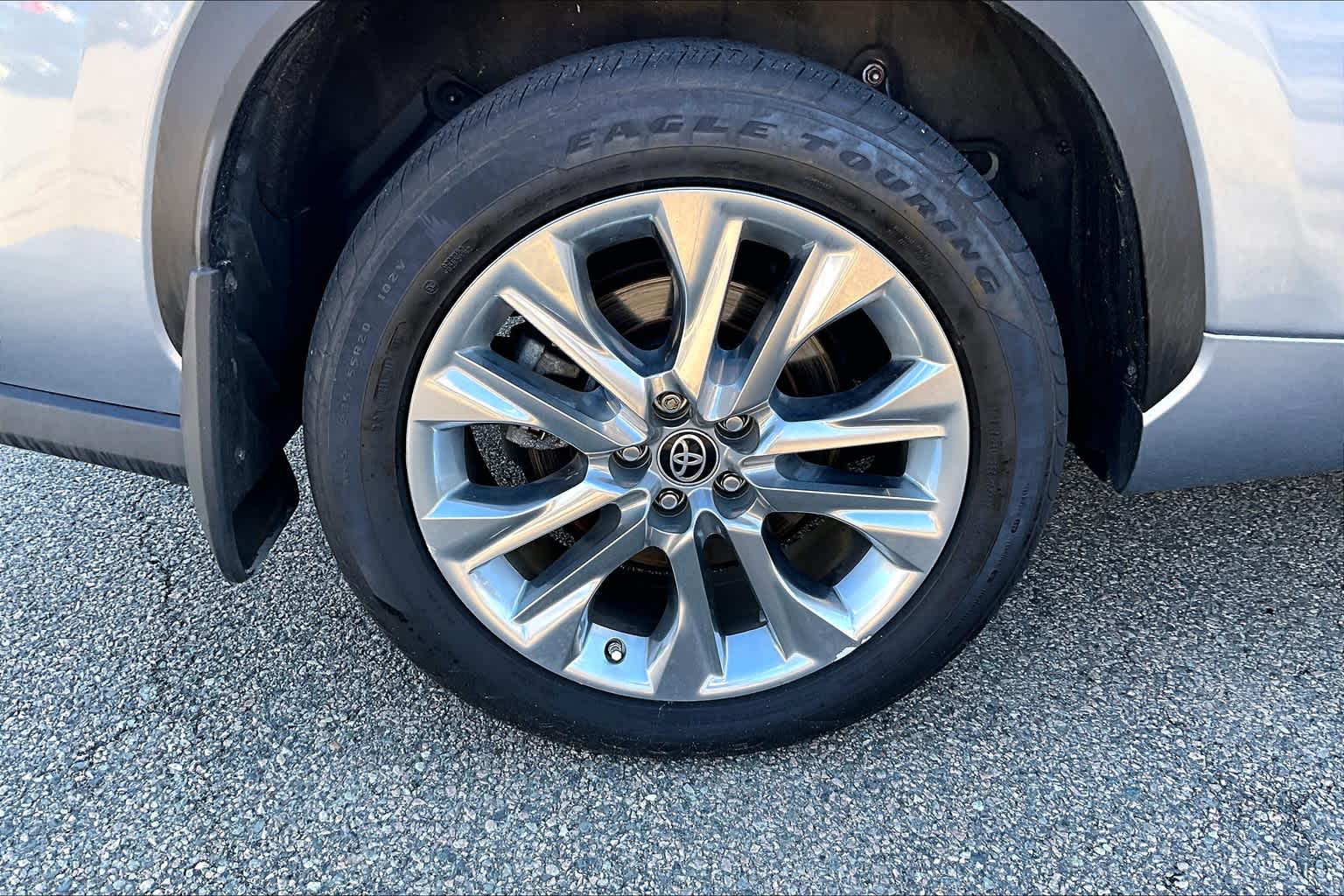 used 2022 Toyota Highlander car, priced at $33,777