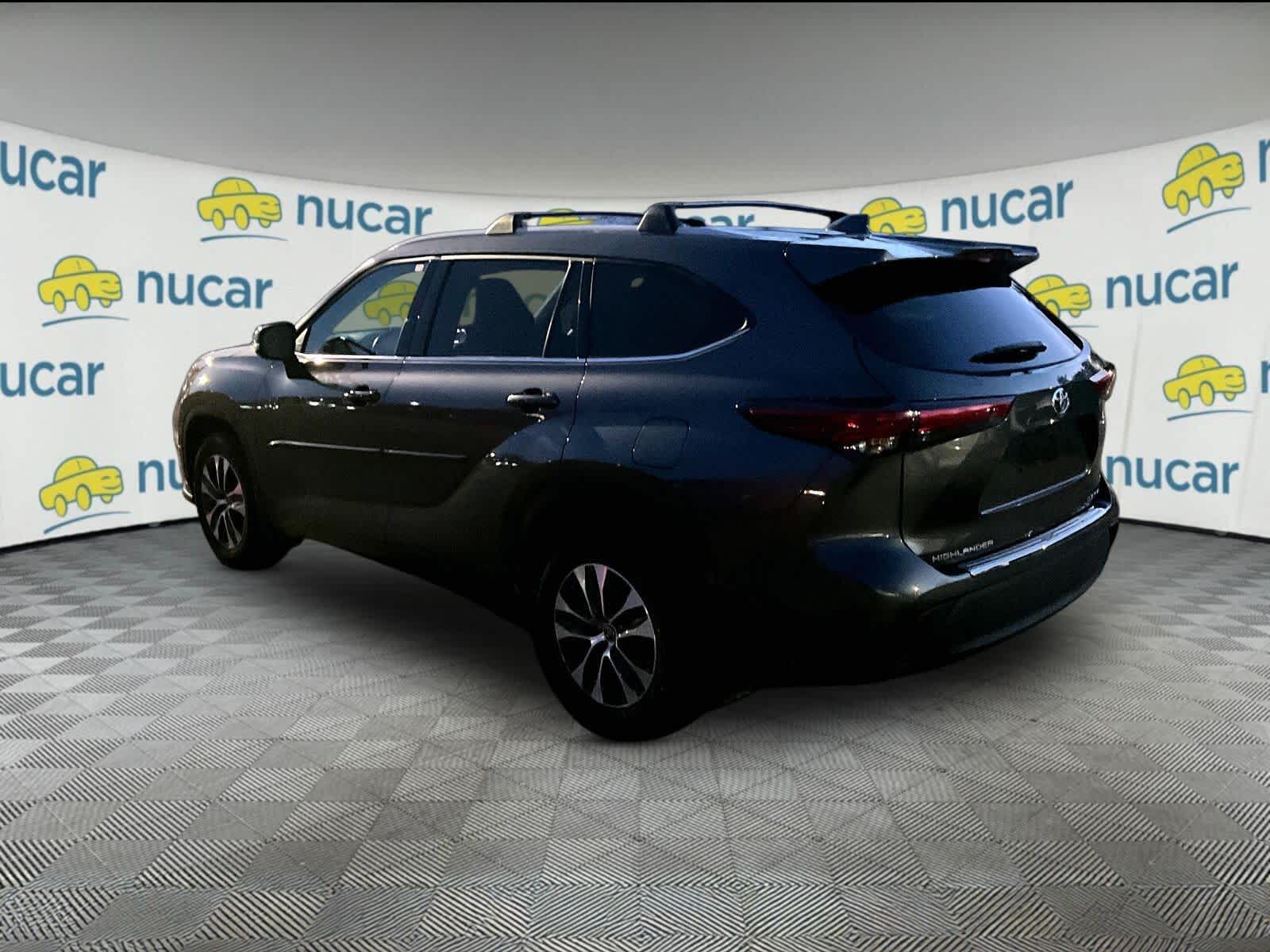 used 2022 Toyota Highlander car, priced at $33,442