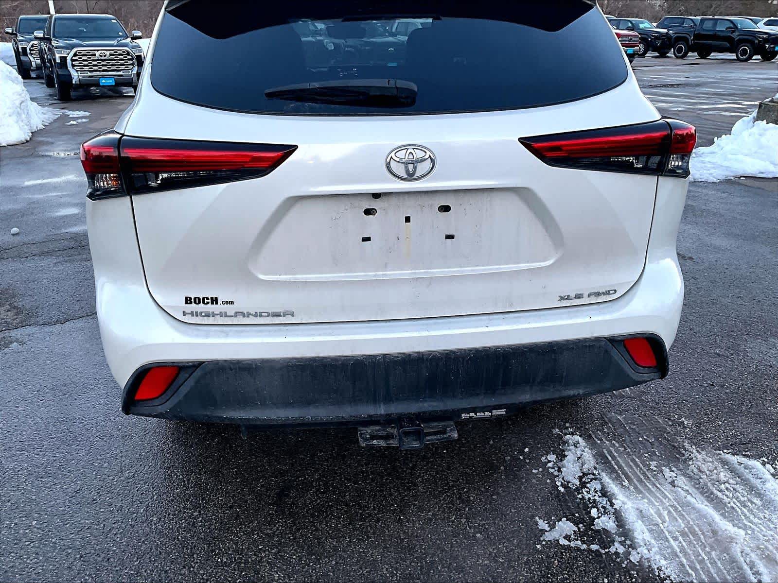 used 2020 Toyota Highlander car, priced at $26,997