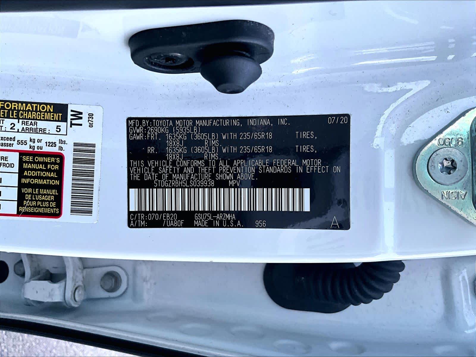 used 2020 Toyota Highlander car, priced at $26,997