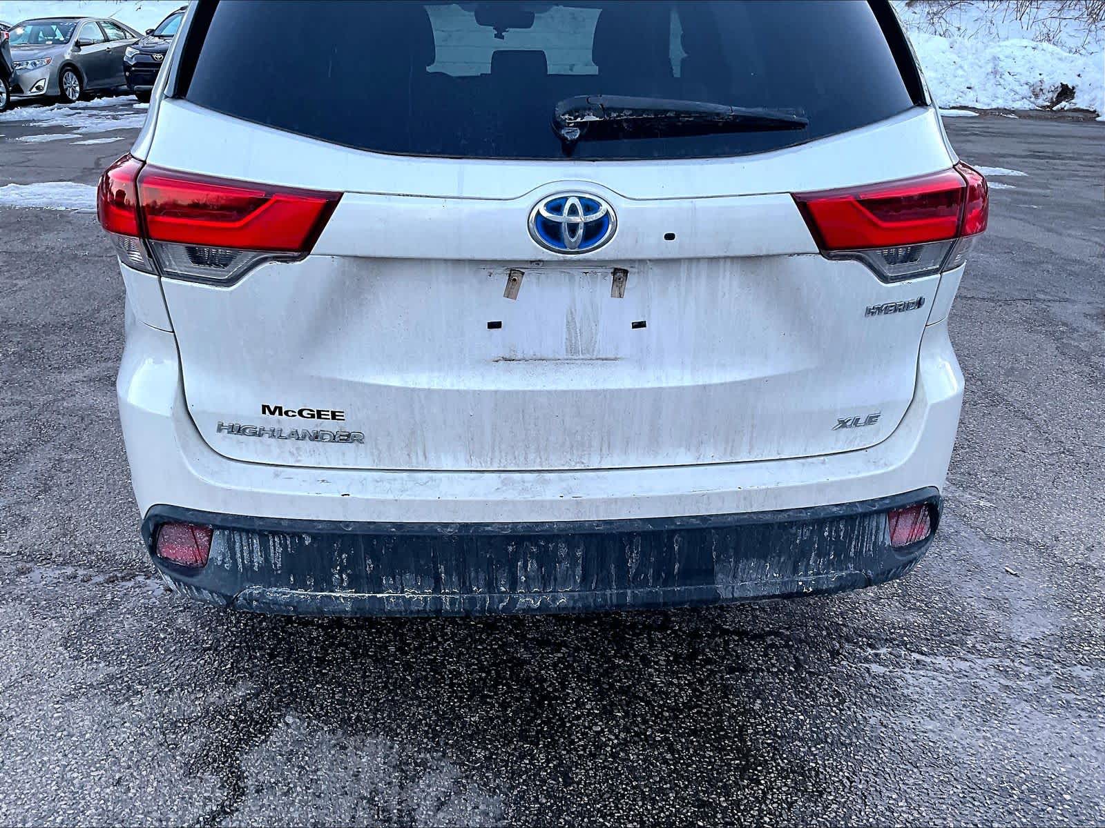 used 2017 Toyota Highlander car, priced at $22,521