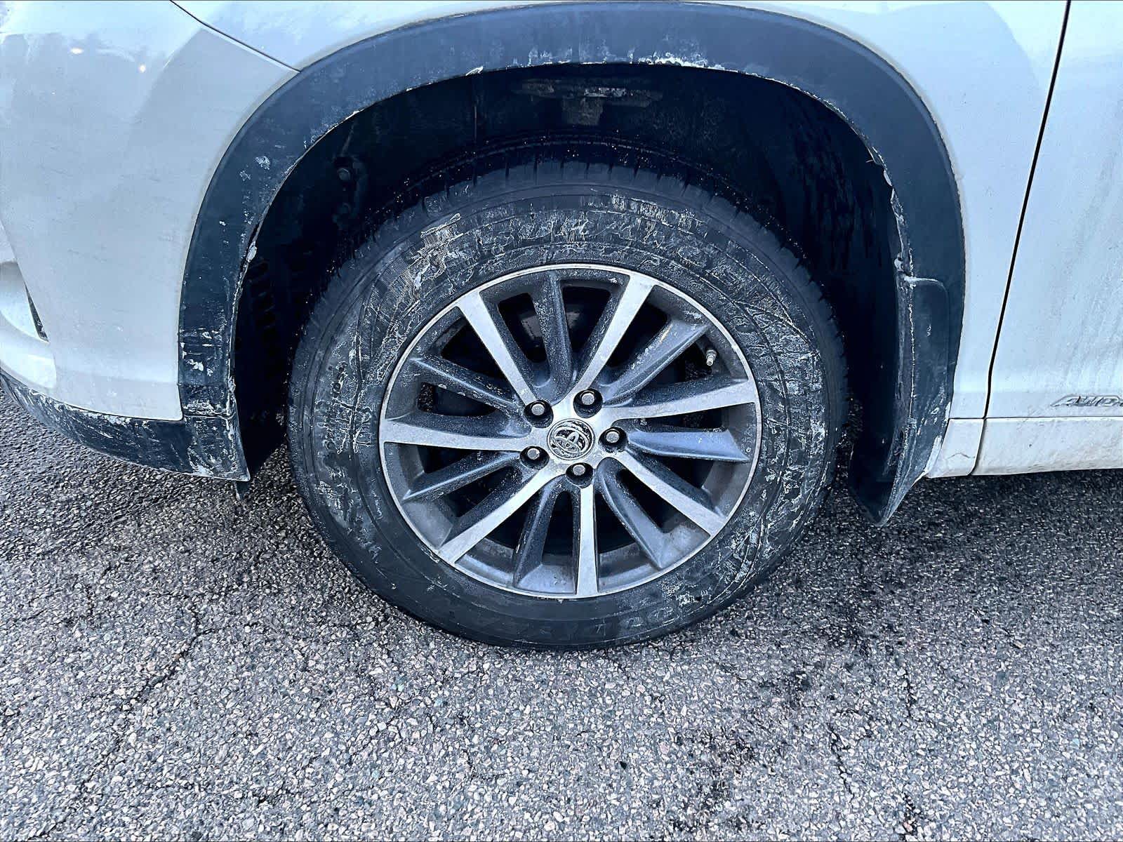 used 2017 Toyota Highlander car, priced at $22,521