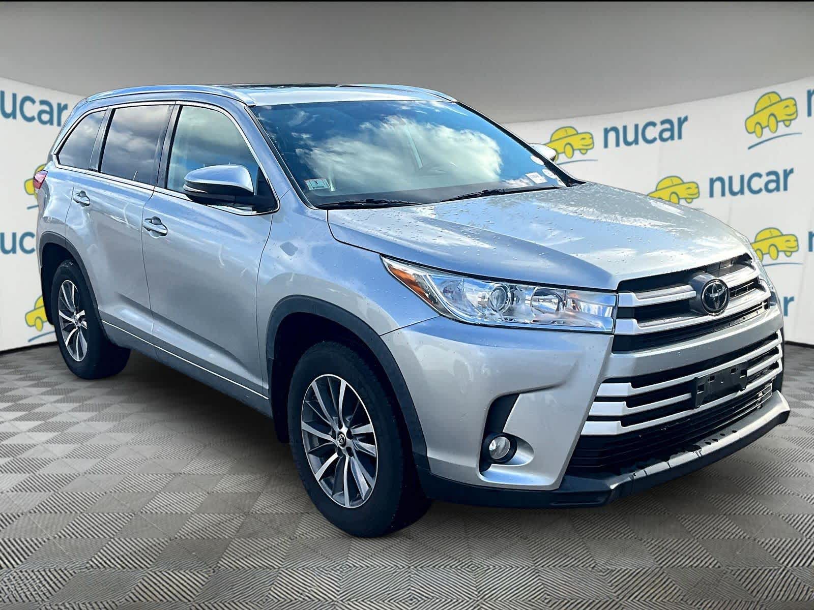 Celestial Silver Metallic 2018 Toyota Highlander XLE AWD SUV / Crossover All-Wheel Drive 8-Speed Automatic