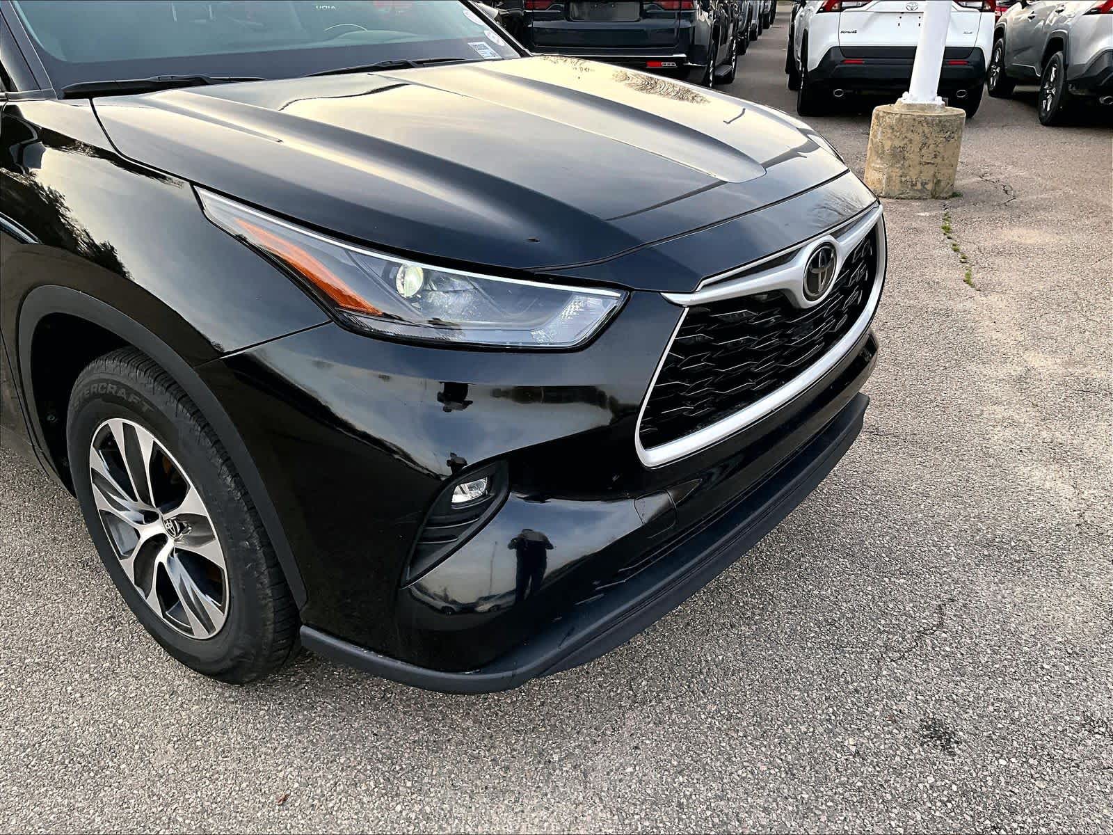 used 2024 Toyota Highlander car, priced at $38,473