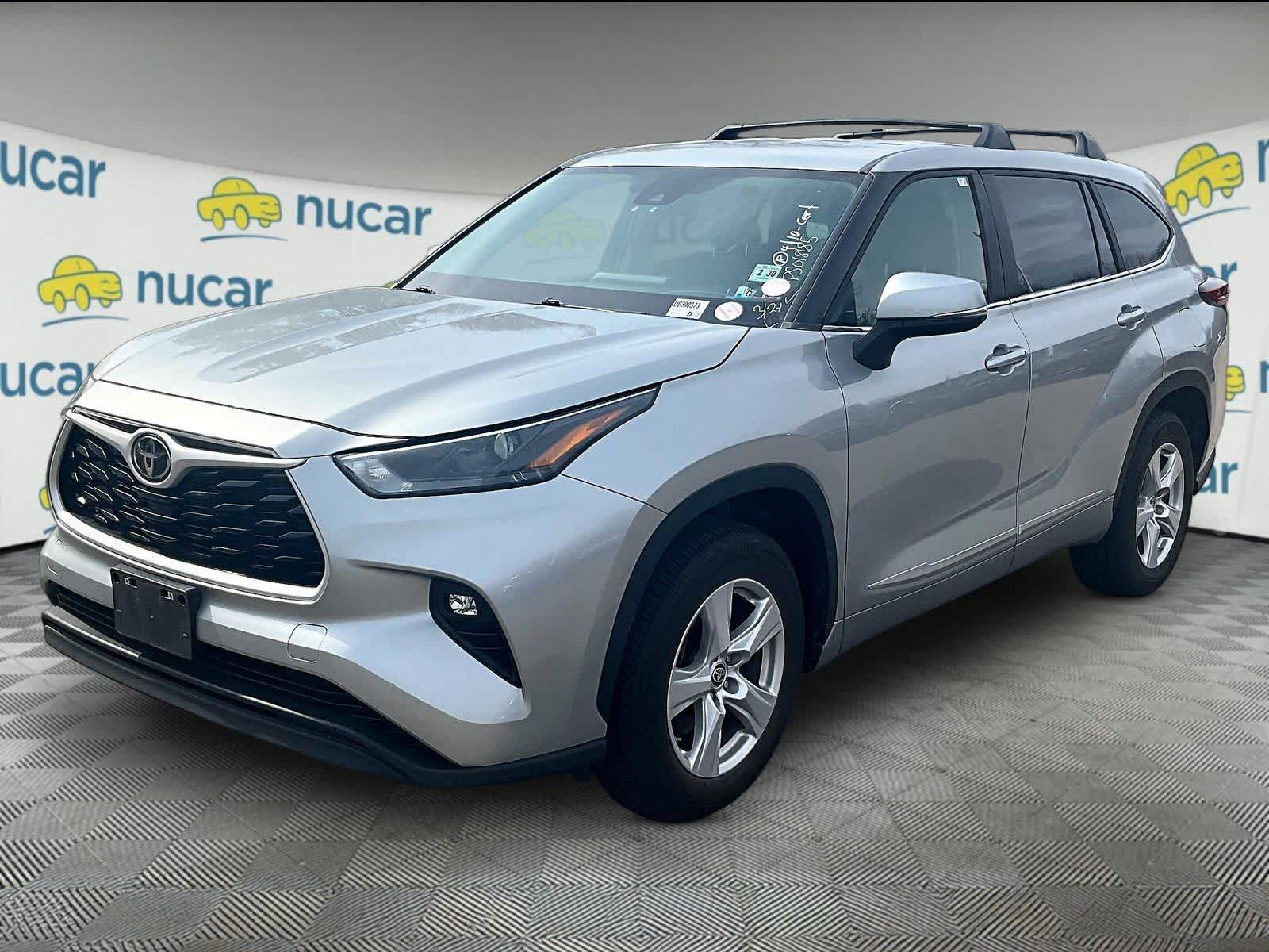 used 2023 Toyota Highlander car, priced at $30,997