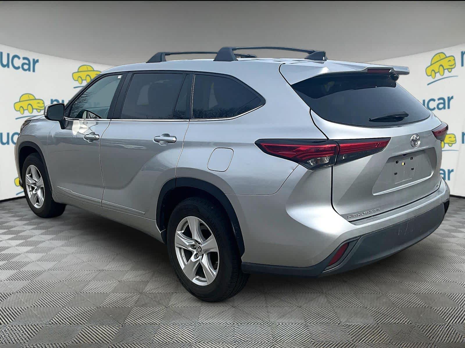 used 2023 Toyota Highlander car, priced at $30,997