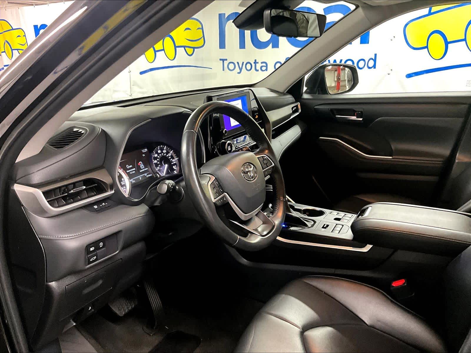 used 2023 Toyota Highlander car, priced at $36,773