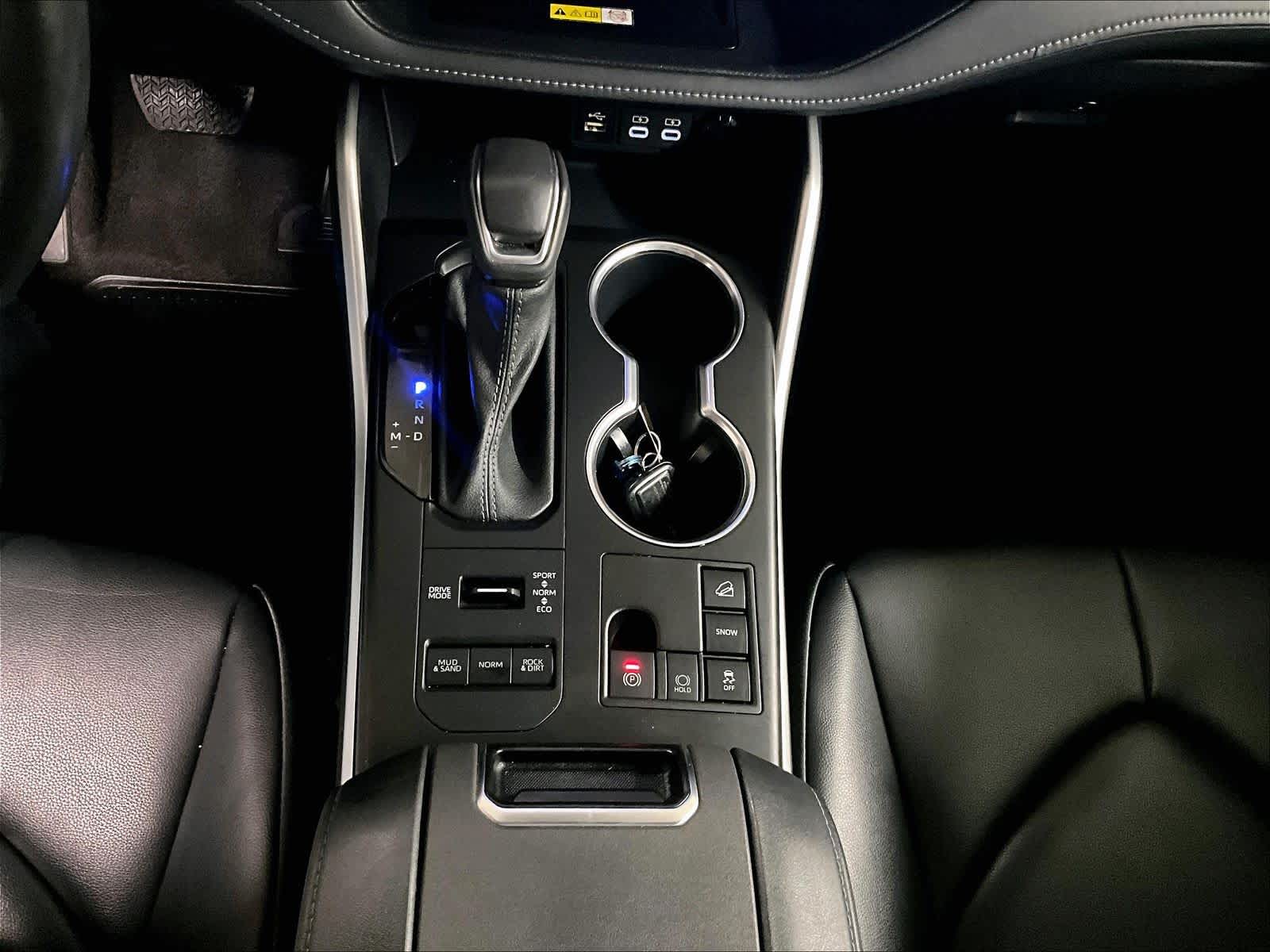 used 2023 Toyota Highlander car, priced at $36,773