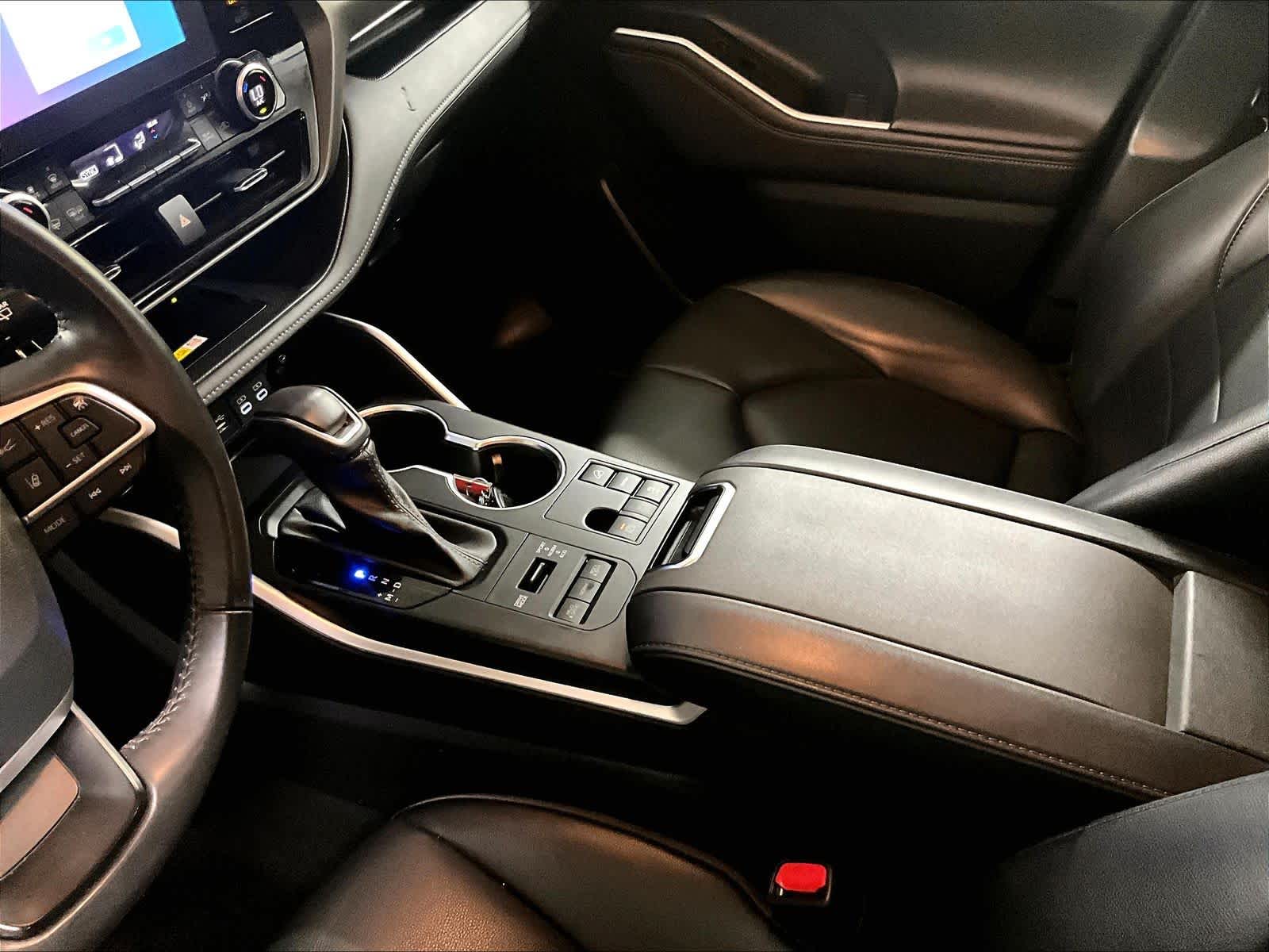 used 2023 Toyota Highlander car, priced at $36,773