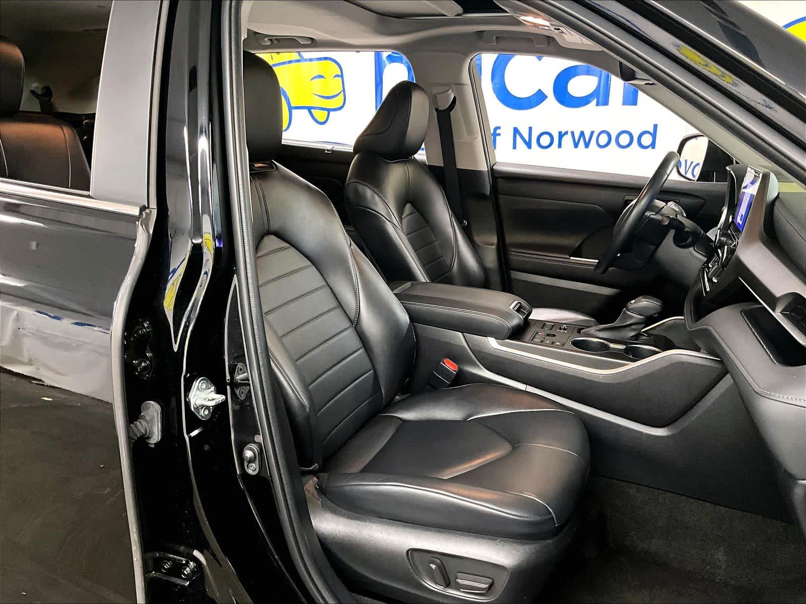 used 2023 Toyota Highlander car, priced at $36,773