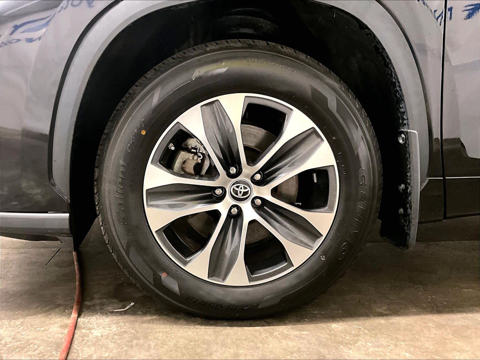 used 2023 Toyota Highlander car, priced at $36,773