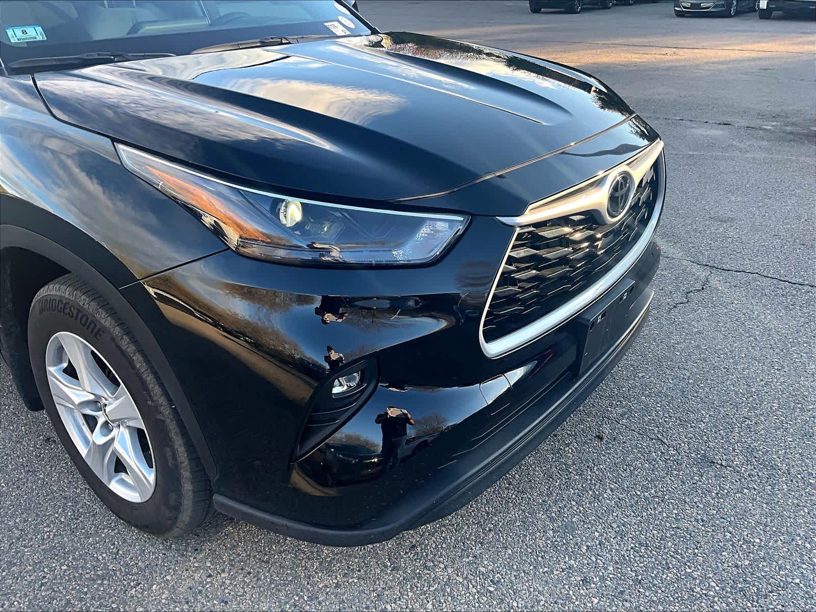 used 2025 Toyota Highlander car, priced at $39,997