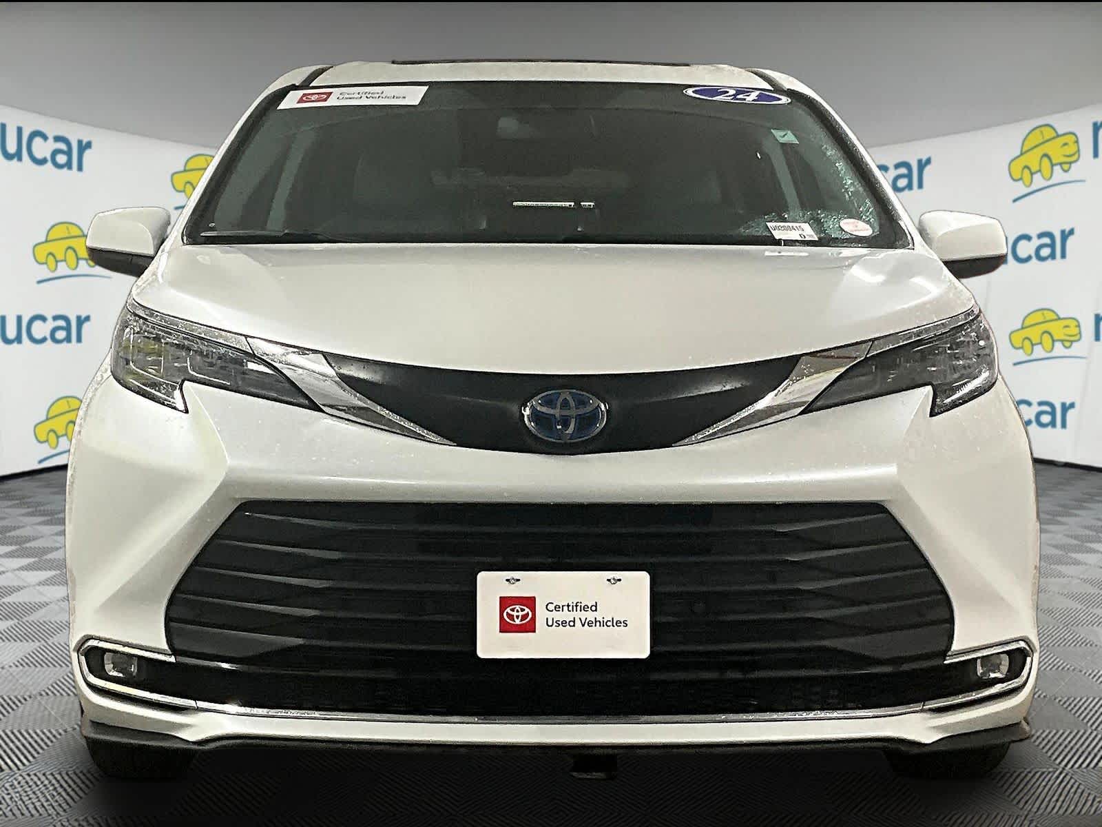 used 2024 Toyota Sienna car, priced at $38,577