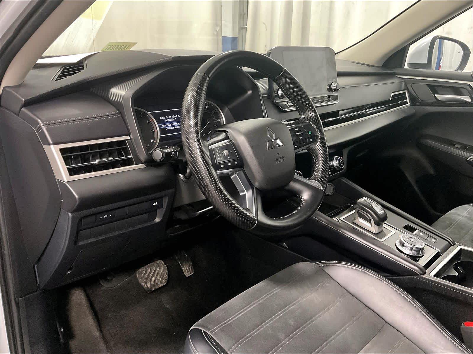 used 2024 Mitsubishi Outlander car, priced at $20,425