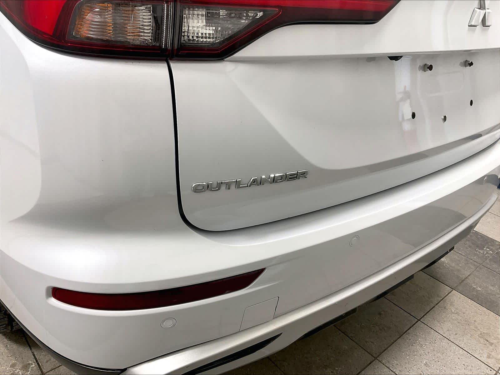 used 2024 Mitsubishi Outlander car, priced at $20,425