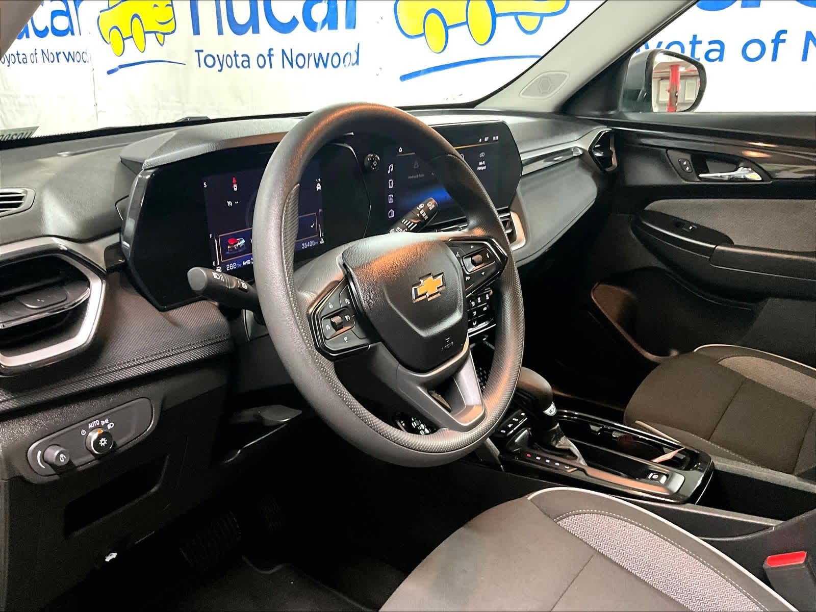 used 2025 Chevrolet TrailBlazer car, priced at $23,230