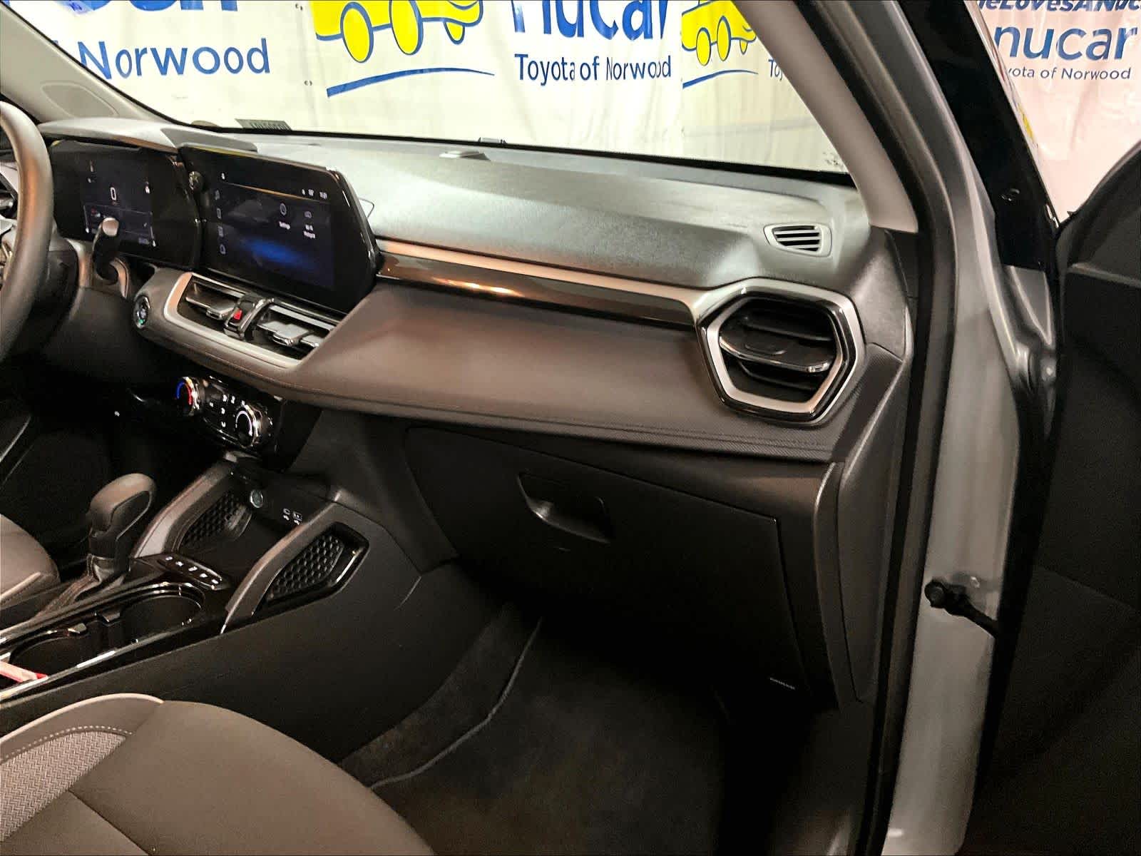 used 2025 Chevrolet TrailBlazer car, priced at $23,230