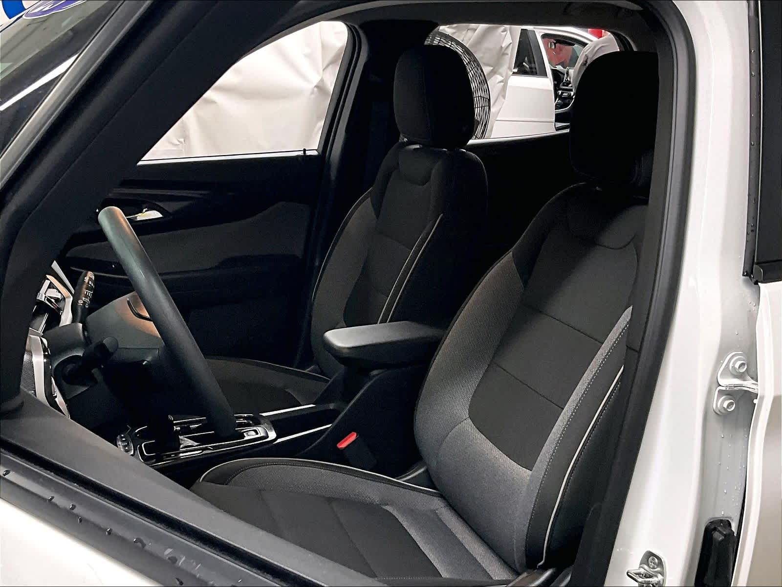 used 2025 Chevrolet TrailBlazer car, priced at $23,523