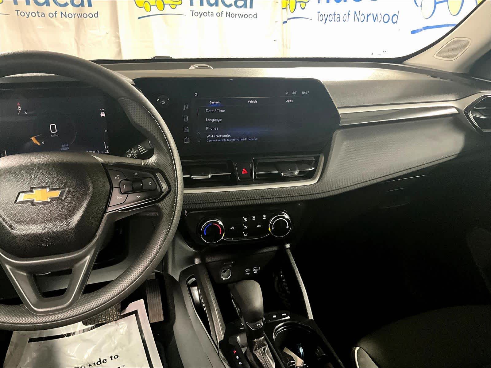 used 2025 Chevrolet TrailBlazer car, priced at $21,997