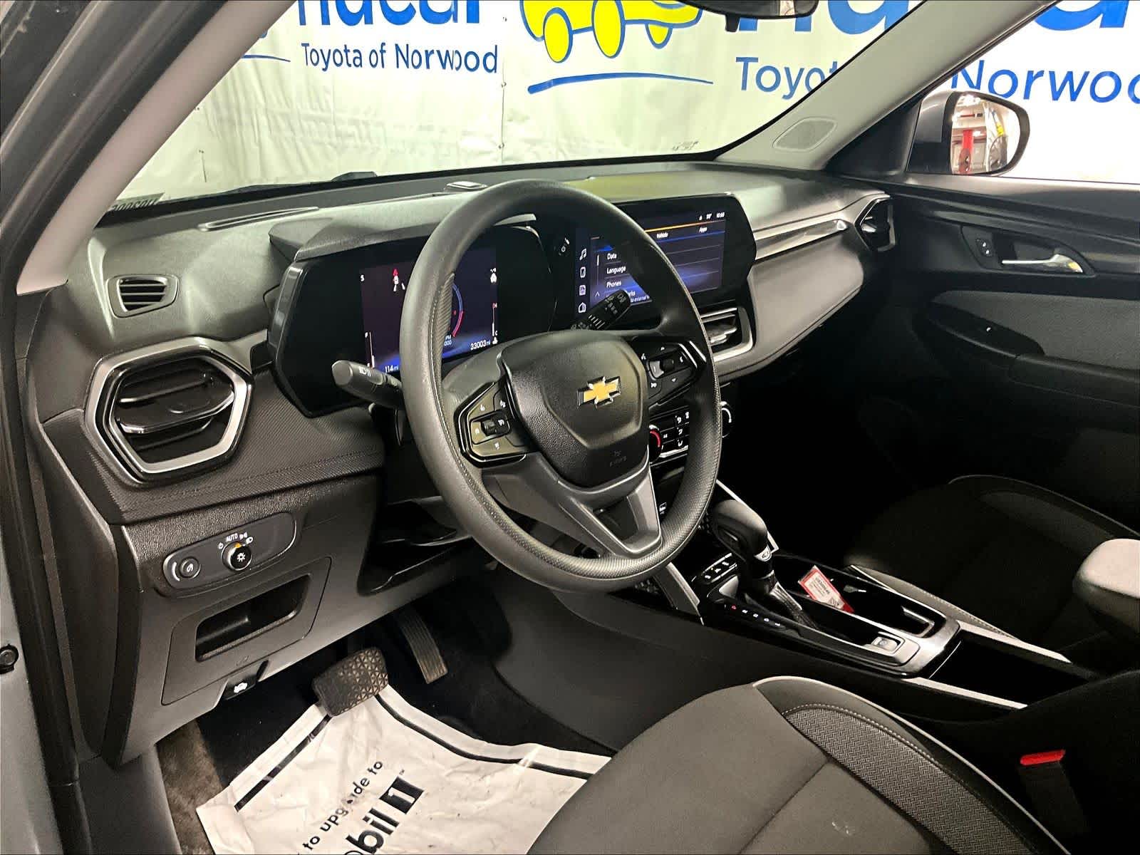 used 2025 Chevrolet TrailBlazer car, priced at $21,997