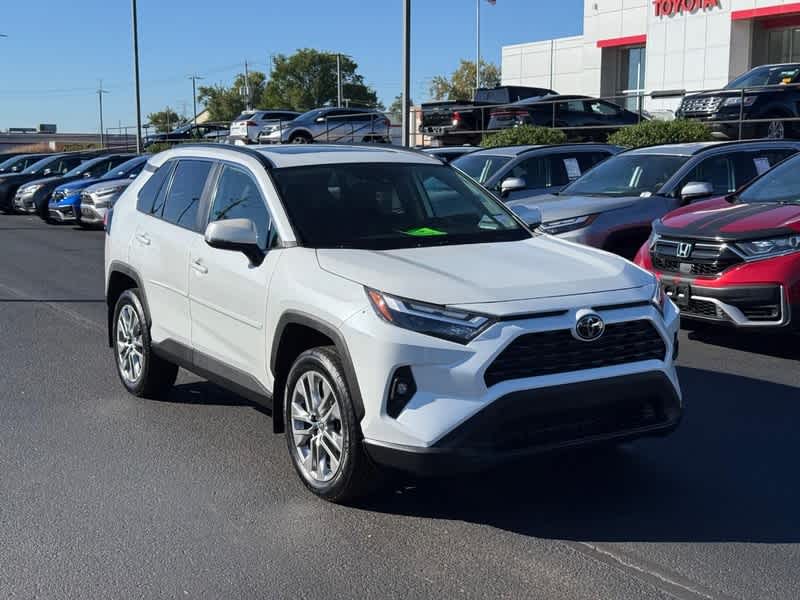 White (Wind Chill Pearl) 2024 Toyota RAV4 SUV / Crossover All-Wheel Drive 8-Speed Automatic